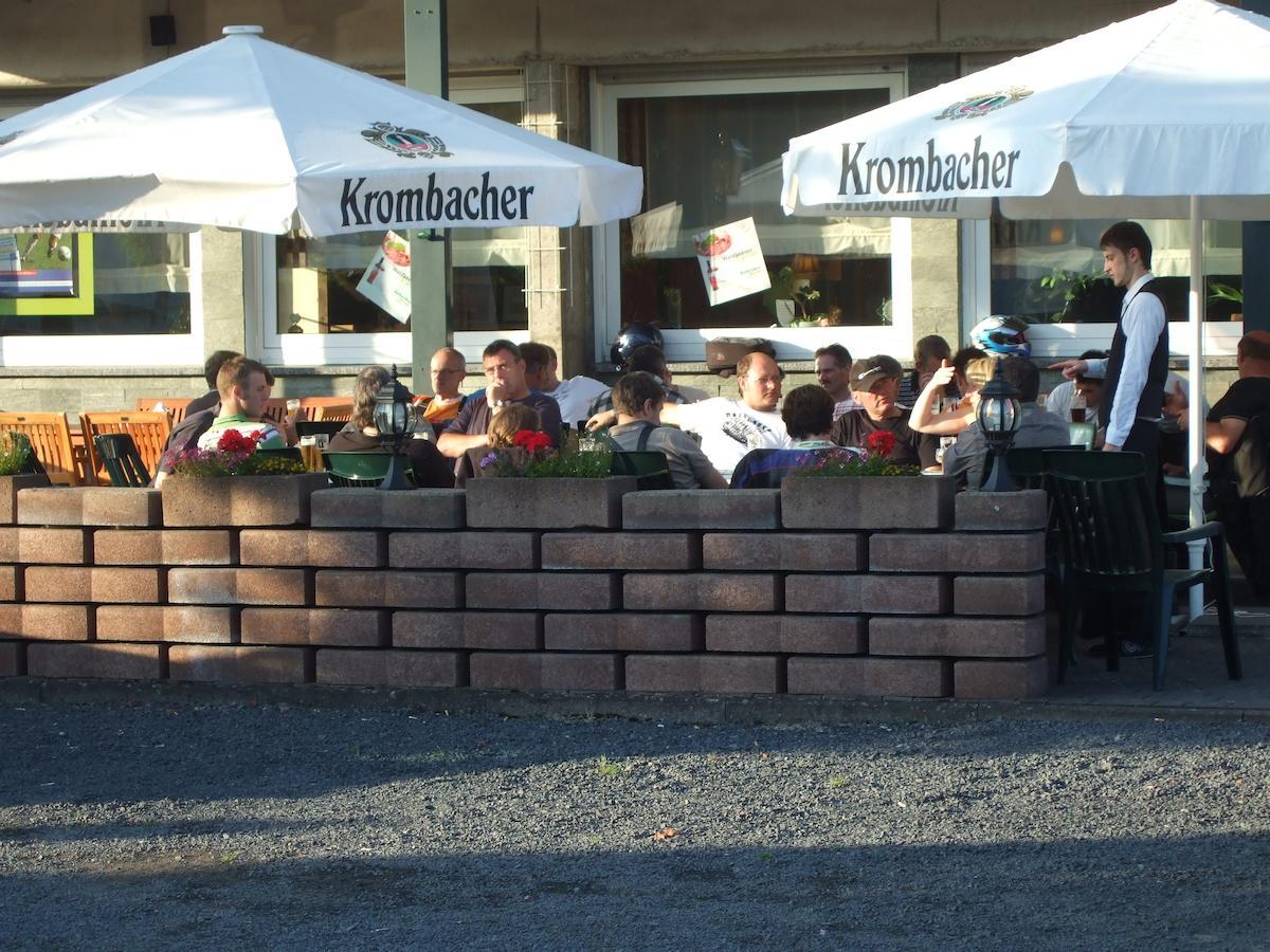 Gasthaus Zur Quelle Bad Marienberg Exterior photo