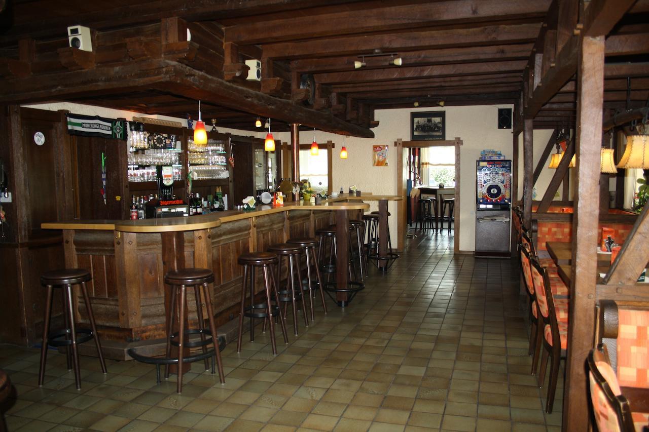 Gasthaus Zur Quelle Bad Marienberg Exterior photo